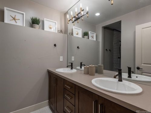 14 45th Ave, Denver CO  80216-3502 exterior