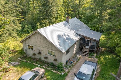 53 Nelson Hill Rd, Bradford, NH 03221-6721