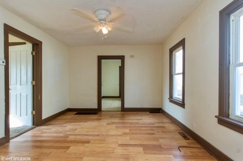 1055 West Ave, Kankakee, IL 60901-5080