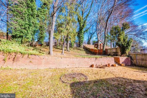 8921 2 Ave, Silver Spring MD 20910-2149 exterior