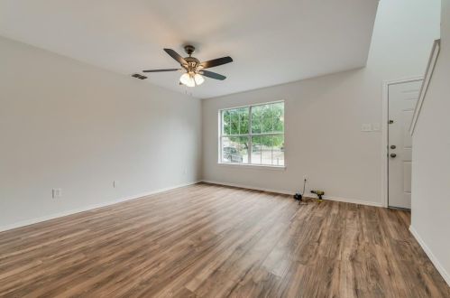 9905 Crystal Valley Way, Dallas TX  75227-5235 exterior