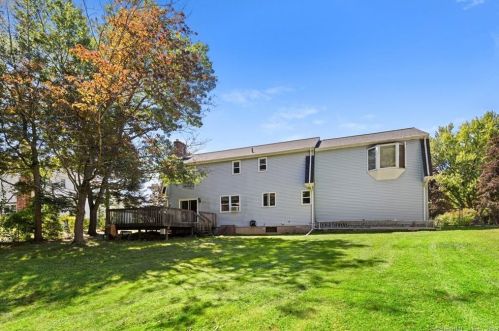 47 Lefoll Blvd, Wapping, CT 06074-4210