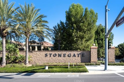 124 Overbrook, Irvine CA  92620-2177 exterior