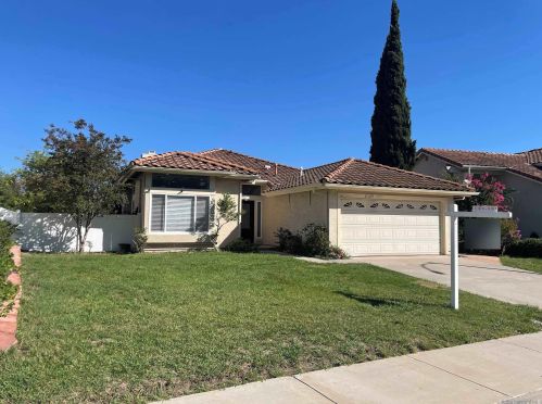 2329 Congressional Dr, El Cajon, CA 92019-4557