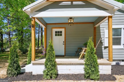 3985 Atlanta Rd, Smyrna GA  30080-5968 exterior