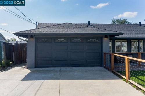 113 Vivian Dr, Concord CA  94523-2935 exterior