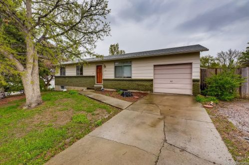 11416 Florida Pl, Aurora, CO 80232-6001