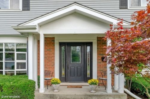 655 Constance Ln, Bannockburn, IL 60015-3917