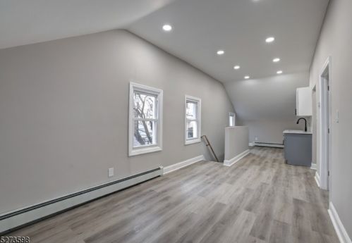 49 Sassafras St, Paterson NJ 07524-1733 exterior