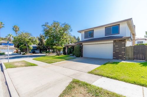 2004 Waverly Dr, Anaheim, CA 92802-3929