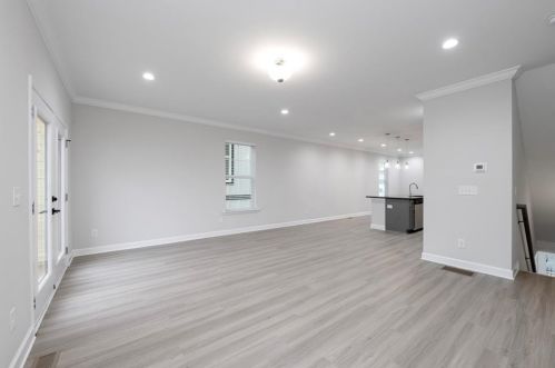 1991 Hollywood Rd, Atlanta GA  30318-1881 exterior