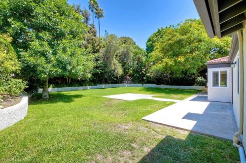 2532 Unicornio St, Carlsbad CA  92009-5327 exterior