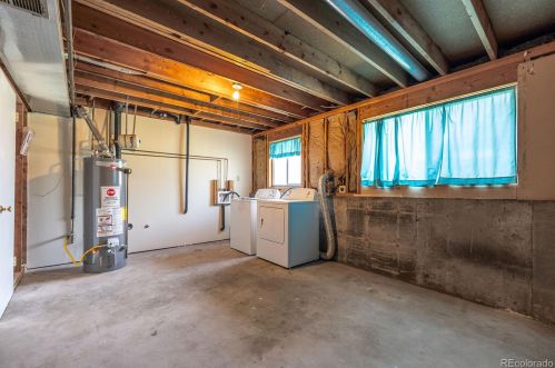 2463 Memphis Way, Aurora CO 80017-3103 exterior