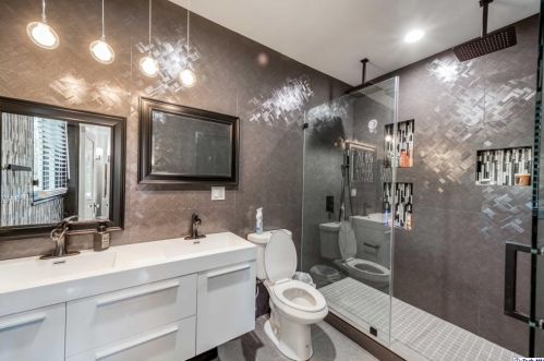 1616 Wabasso Way, Glendale CA  91208-2441 exterior