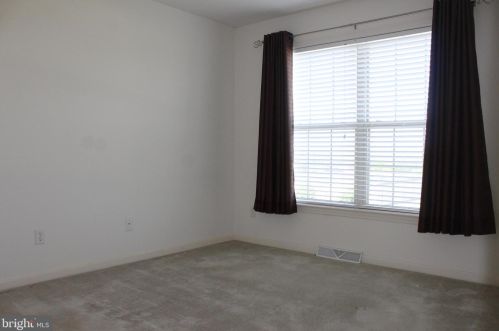 638 Royal View Dr, Lancaster PA  17601-2871 exterior