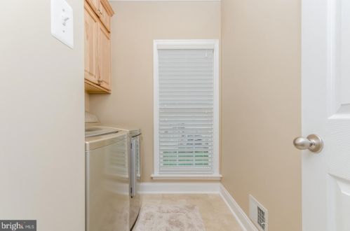 169 Colonial Dr, Charles Town WV 25414-4920 exterior