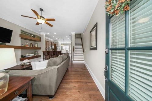 3635 Brookleigh Ln, Atlanta GA  30319-2206 exterior