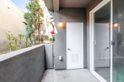 1801 Katella Ave, Anaheim CA  92804-6620 exterior