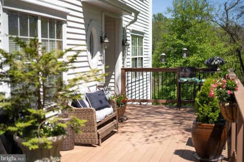 527 Brickhouse Rd, Princeton NJ  08540-7363 exterior