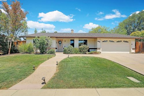 1646 Heidelberg Dr, Livermore, CA 94550-6109