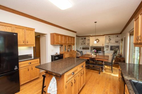 9063 Duckwood Trl, Saint Paul MN  55125-8687 exterior