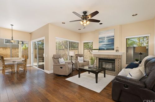 578 Eveningsong Ln, Anaheim CA  92808-1615 exterior
