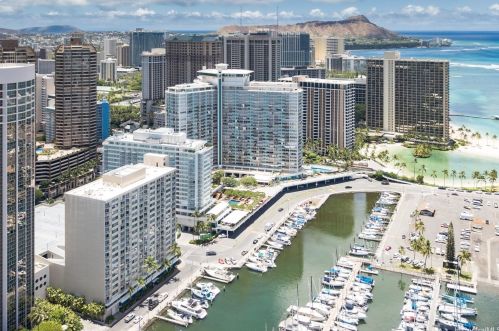 1765 Ala Moana Blvd, Honolulu HI  96815-1435 exterior