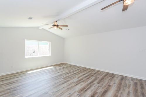 9813 Wren Ct, Conroe TX  77385-3729 exterior