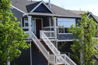 320 105th Ter, Portland OR  97225-6984 exterior