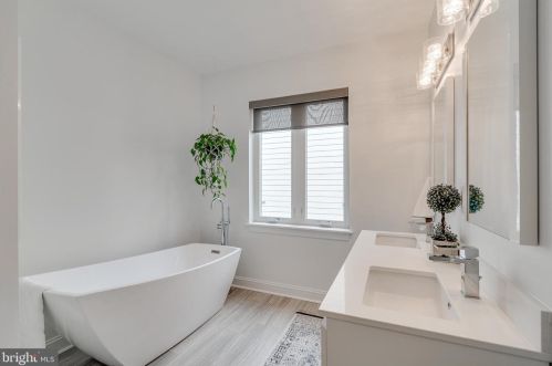 1421 Howard St, Philadelphia PA  19122-3905 exterior