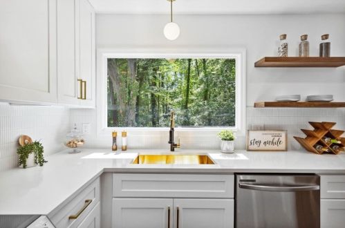 3912 Live Oak Dr, Atlanta GA  30340-2512 exterior