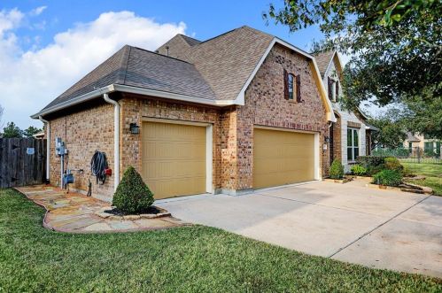 3400 Leafstone Ln, Pearland, TX 77584-6414