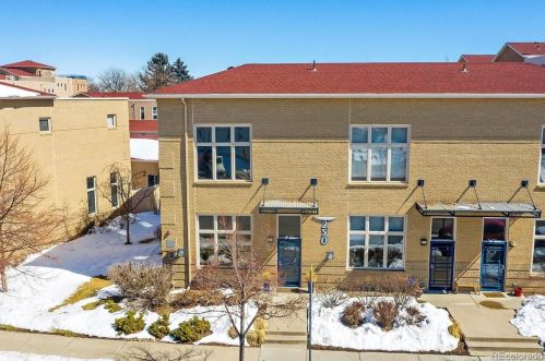 250 Roslyn St, Denver, CO 80230-6467