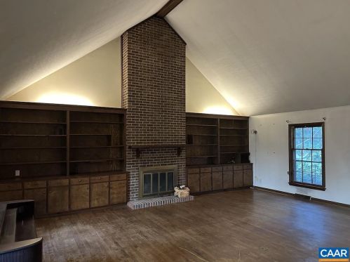 3355 Ridge Rd, Charlottesville, VA 22901-7324