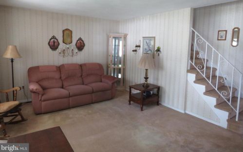 3 Shirley Ln, Trenton NJ 08610 exterior