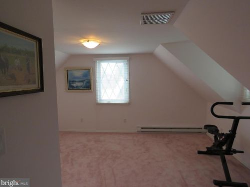 3 Shirley Ln, Trenton NJ 08610 exterior