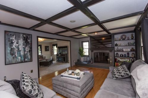 16 Stearns St, Killingly CT  06239-2922 exterior