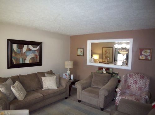 2391 Prestige Valley Ct, Morrow, GA 30260-1435