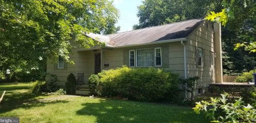 164 Broad Ave, Trenton, NJ 08618-1544