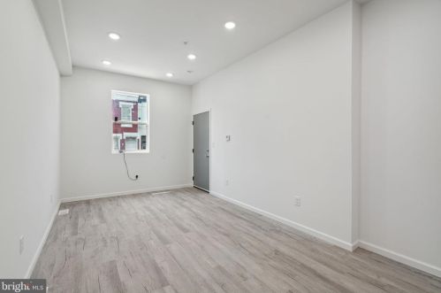 2543 11 St, Philadelphia PA  19133-1413 exterior