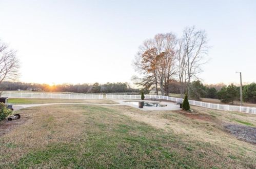 1079 Knox Chapel Rd, Social Circle GA  30025-4151 exterior