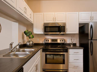 6910 Ronler Way, Beaverton OR  97124-7904 exterior