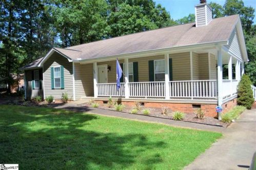 186 Bagwell St, Easley, SC 29640-8803