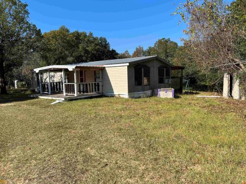 797 Sagebrush Ln, Metter, GA 30439-6566
