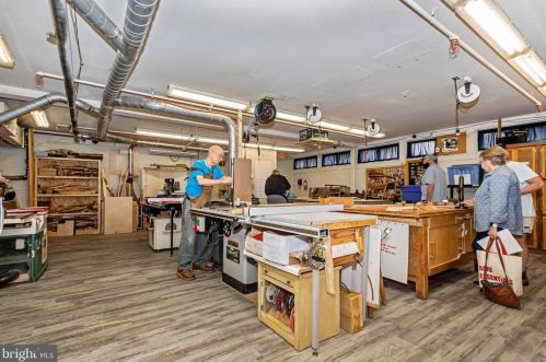 3539 Leisure World Blvd, Silver Spring MD 20906-1704 exterior