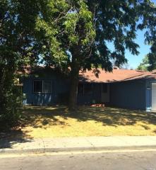 137 Andrea Dr, Vacaville, CA 95687-5710