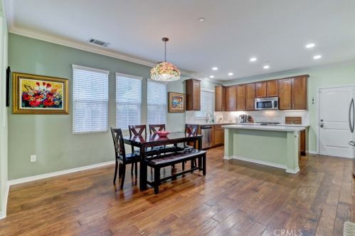 237 Linden Dr, Orange, CA 92865-5010
