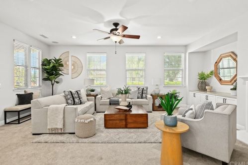 108 Spanish Lace, Irvine CA  92620-3424 exterior