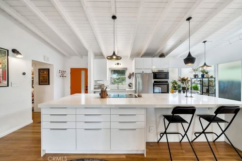 2230 Alona St, Santa Ana CA  92706-2419 exterior