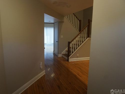 88 Wilshire Ct, Old Bridge, NJ 08857-3220